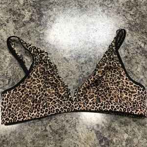 NWT VS PINK Cheetah Print Bralette🎀