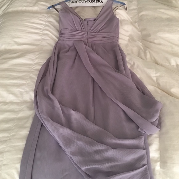 Vera wang gown - Picture 2 of 4