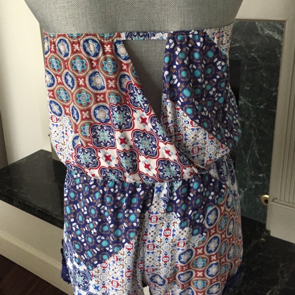 Patterned adorable ROMPER - Picture 3 of 4