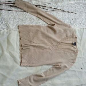 SOLD NWOT Theory cashmere sweater
