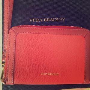VERA BRADLEY iPhone Wristlet (leather)- NWT!