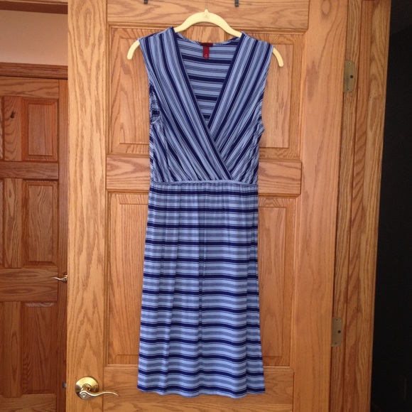 Casual summertime dress.