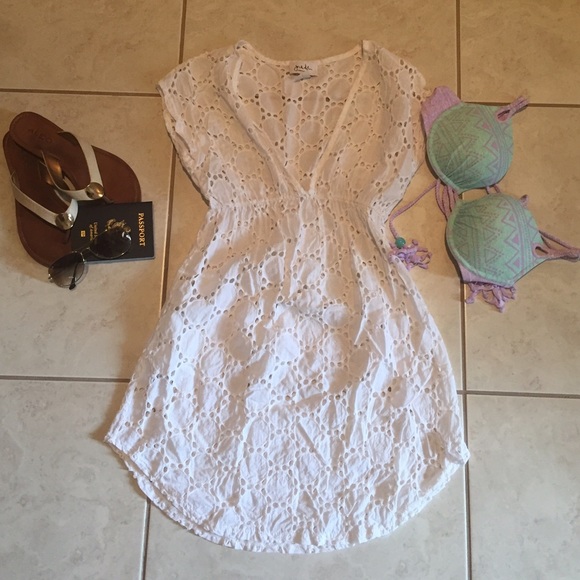 White V-neck Tunic Bathing Suit Cover