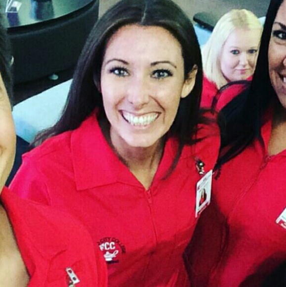 Meet your Posher, Samantha - Picture 2 of 4