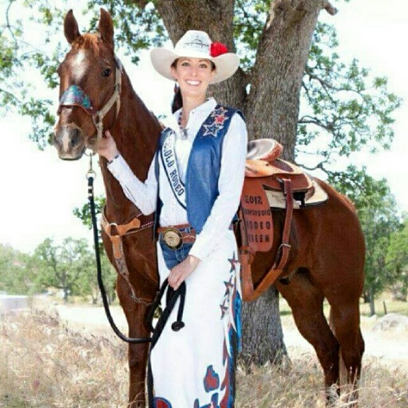 Meet your Posher, Samantha - Picture 4 of 4