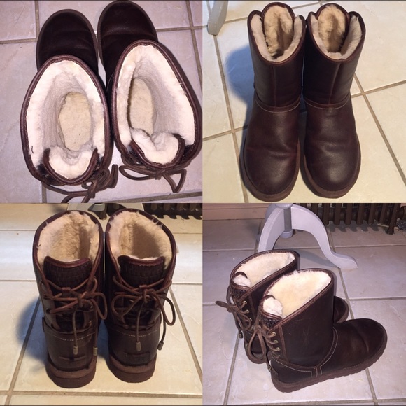 SOLD💌 Ugg Classic Mariana Leather Boots Lace Up - Picture 2 of 3