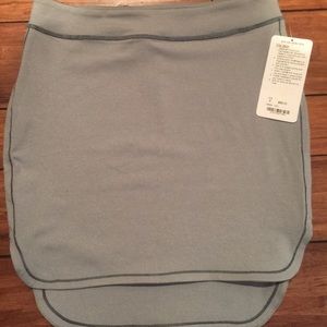 Lululemon city skirt 8- brand new w tag
