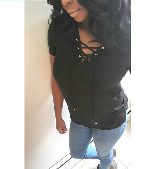 Black Cross Front Top - Picture 2 of 2