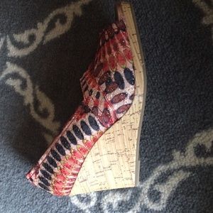 LADIES WEDGE SHOES