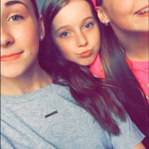 Meet your Posher, Julia