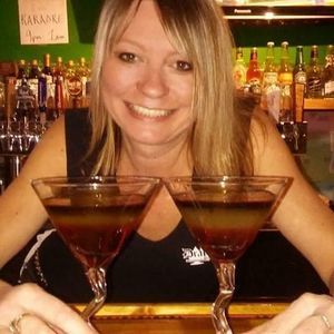 Meet your Posher, Hillary