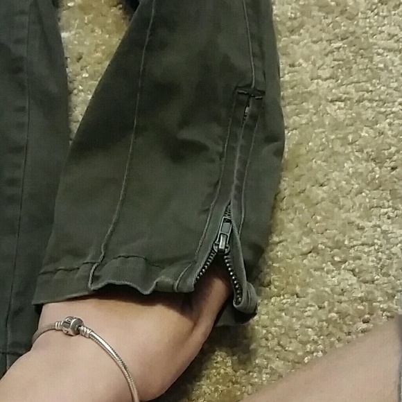 Colored jeans - Picture 2 of 3