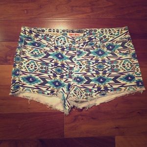 Short Tribal Print Shorts