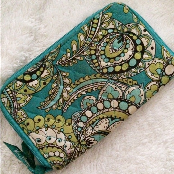Vera Bradley Zip Around Wallet in Peacock