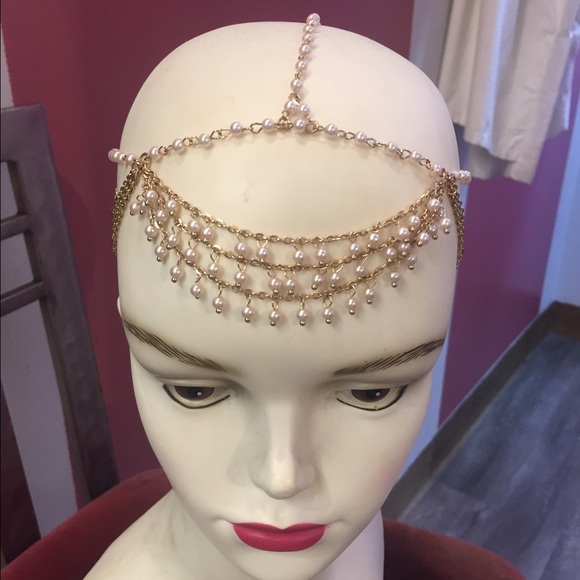 Pearl and gold headpiece