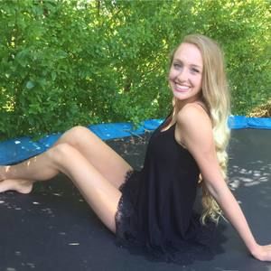 Meet your Posher, Hailey