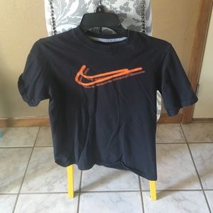 Boys large 14-16 Nike shirt