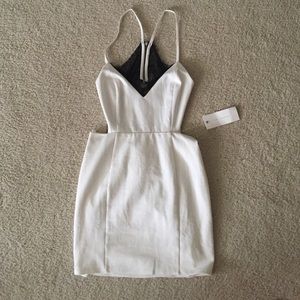 *NEW* white + black lace back dress from Lulu's!