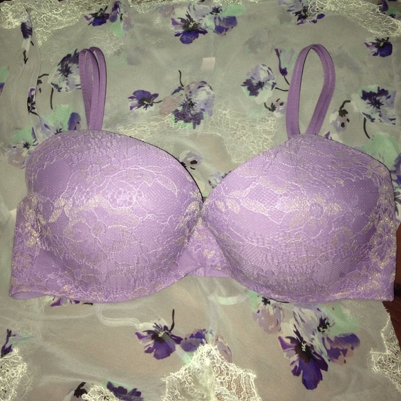 ‼️Victoria's Secret embrace Lavender bra‼️