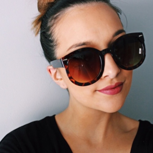 Spotted Brown Oversized Sunglasses - Picture 3 of 3