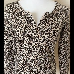 Knit top Cheetah print body con style long sleeves sexy zipper in font