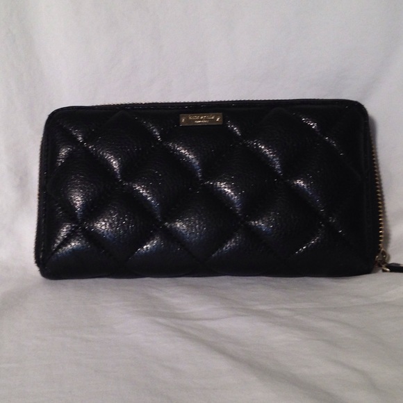 Kate Spade zippered black quilted wallet