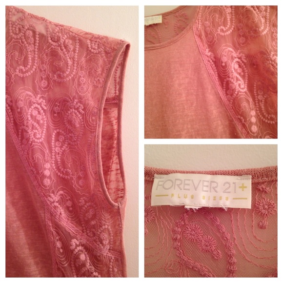 🎉HP!🎉 Forever 21 Lacey Short Sleeve Knit Top - Picture 4 of 4