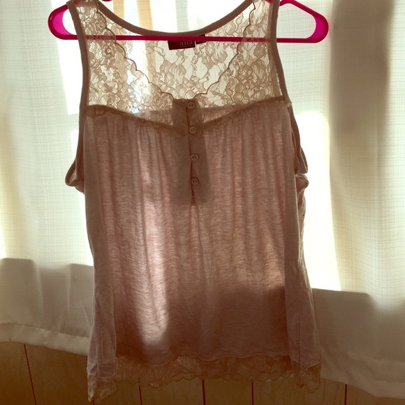 XL A.N.A Cream Colored Top