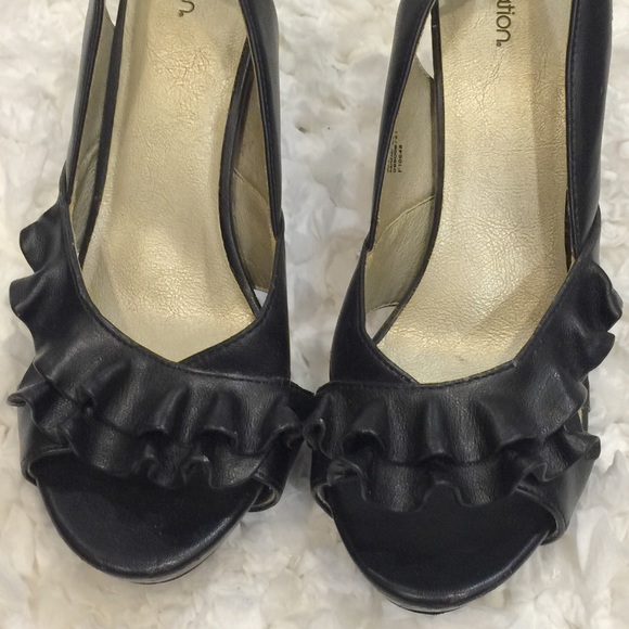 Black Open toes heels - Picture 3 of 3