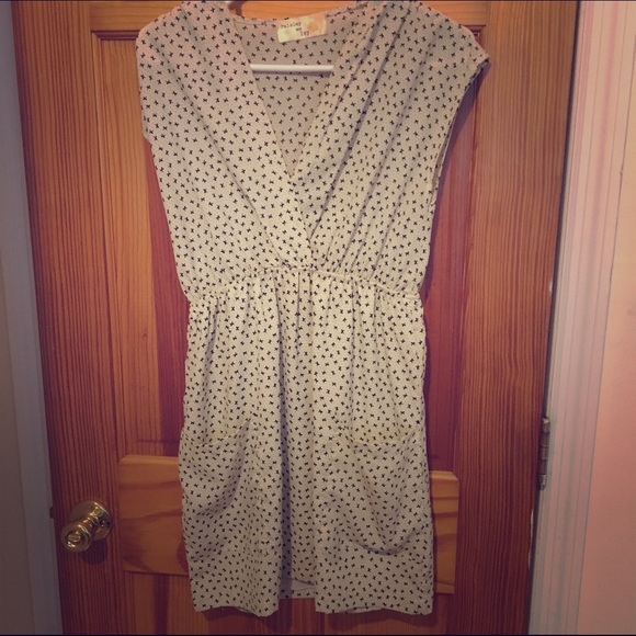 Summer dress with cute pockets