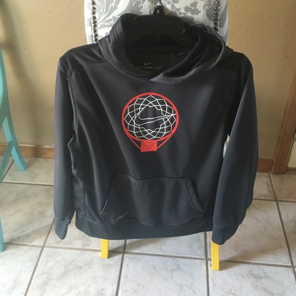 Boys XL 18-20 Nike Hoops hoodie