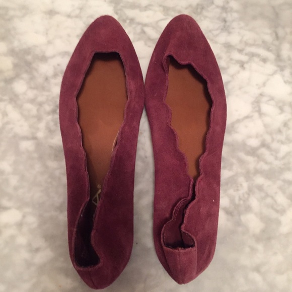 Suede scalloped edge flat
