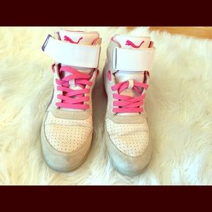 Used Puma Kicks - really good condition