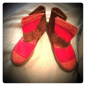 Sorel Yaquina Blanket Boot