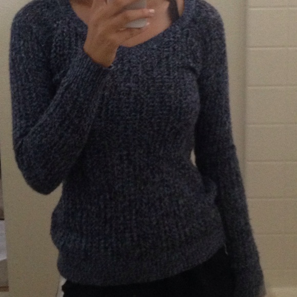 Knit sweater - Picture 1 of 2