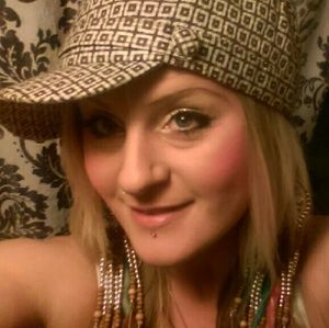 Meet your Posher, Jennifer