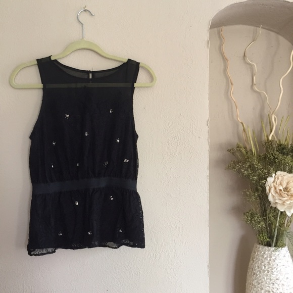 🚫SOLD🚫Anthropologie Lace Embellished Top - Picture 2 of 4