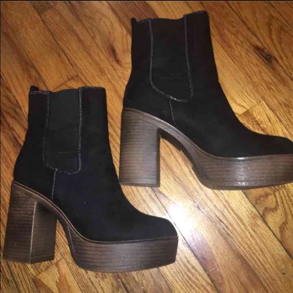 Black Platform Sole Boots