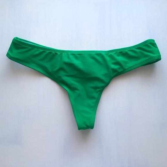 🌴SALE! M/L Green Bow Cheeky Thong Bikini Bottom - Picture 2 of 4