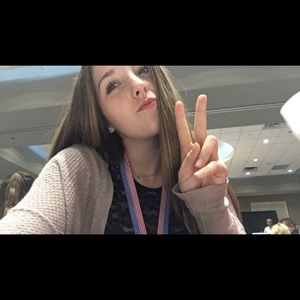 Meet your Posher, Ashley