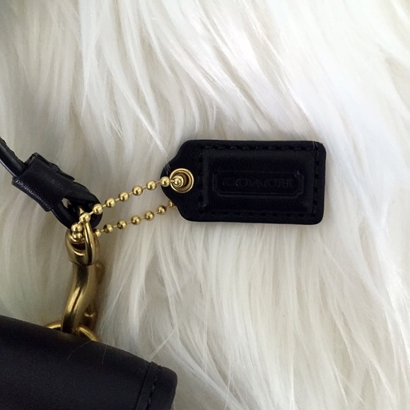 "SOLD" Authentic Coach mini bag / wallet / clutch - Picture 2 of 4