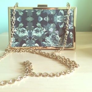 Box shoulder clutch purse!