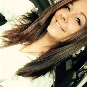 Meet your Posher, Jasmine