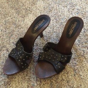 Sam & Libby leather studded heels