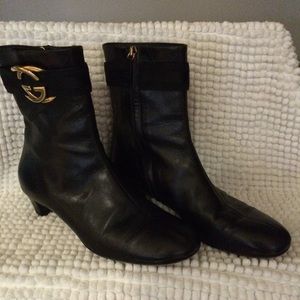 GUCCI Authentic black ankle boot 37