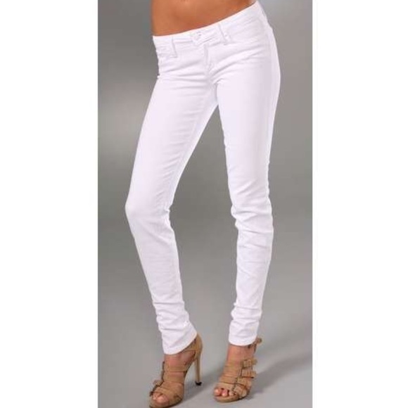 Great condition Joe's white jeans The Chelsea