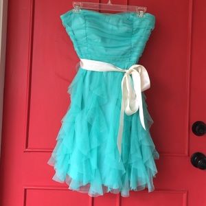 Teeze me Corkscrew strapless dress!