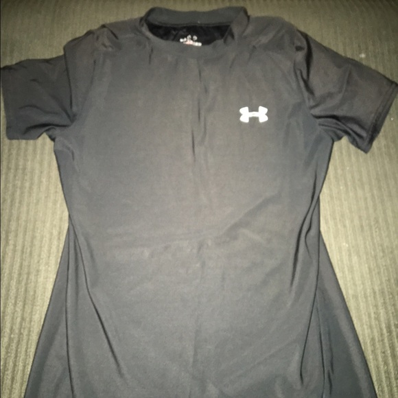 Boys underarmour large Tshirt.