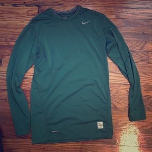 Nike Pro fit "under armour"