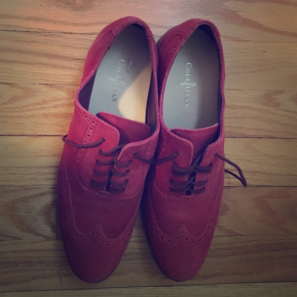 Cole Haan Burgundy textured shoes